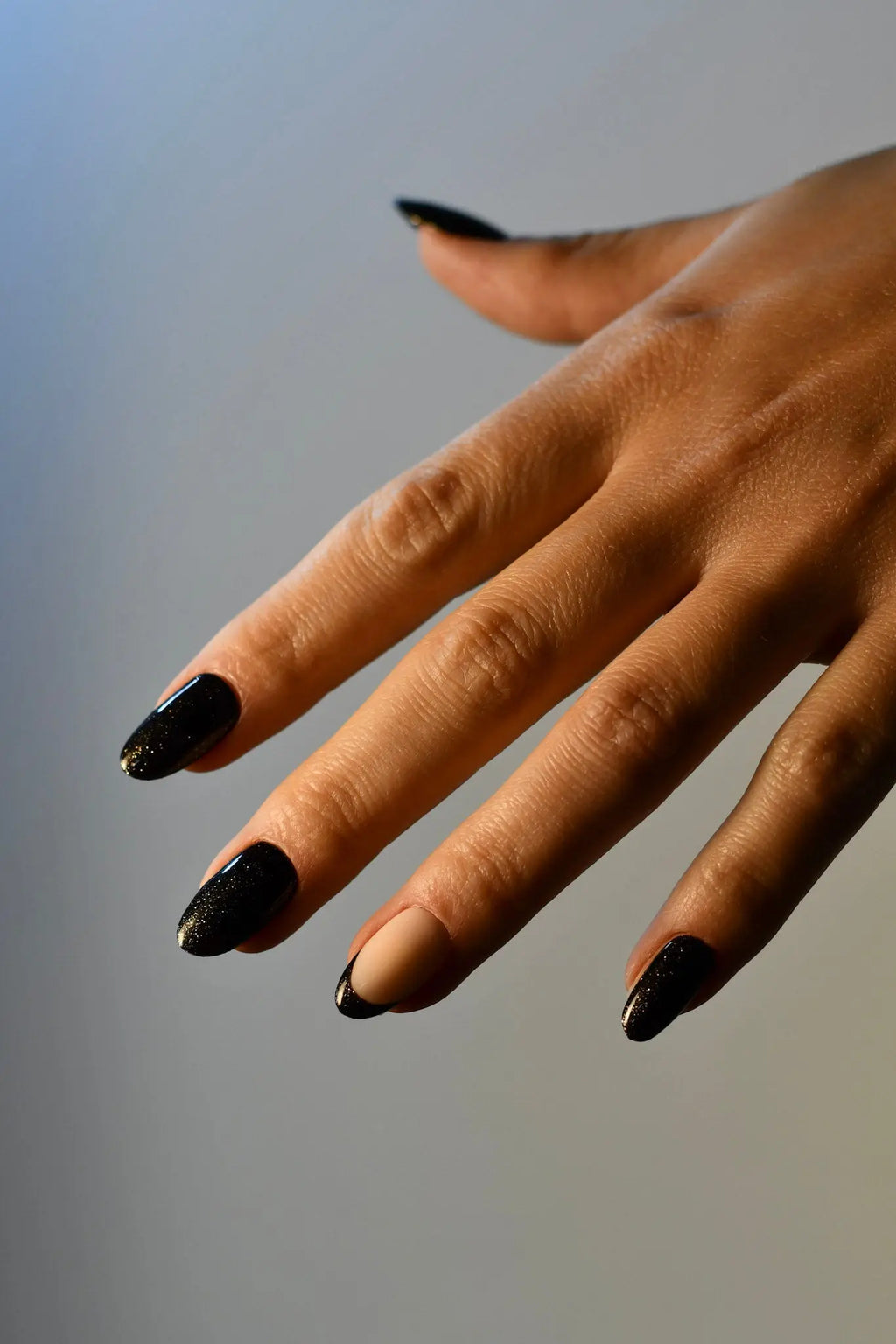 L’Intemporelle – French Manucure Charlotte G