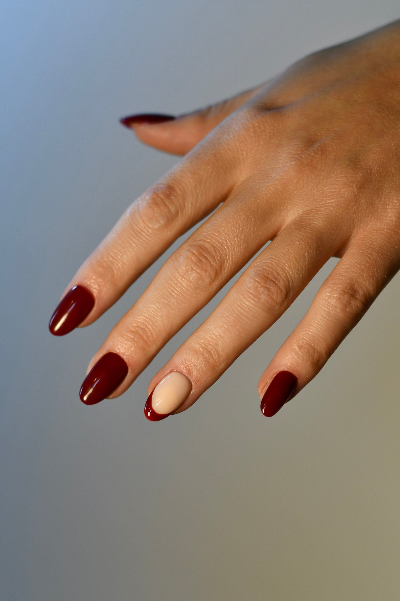 L’Intemporelle – French Manucure