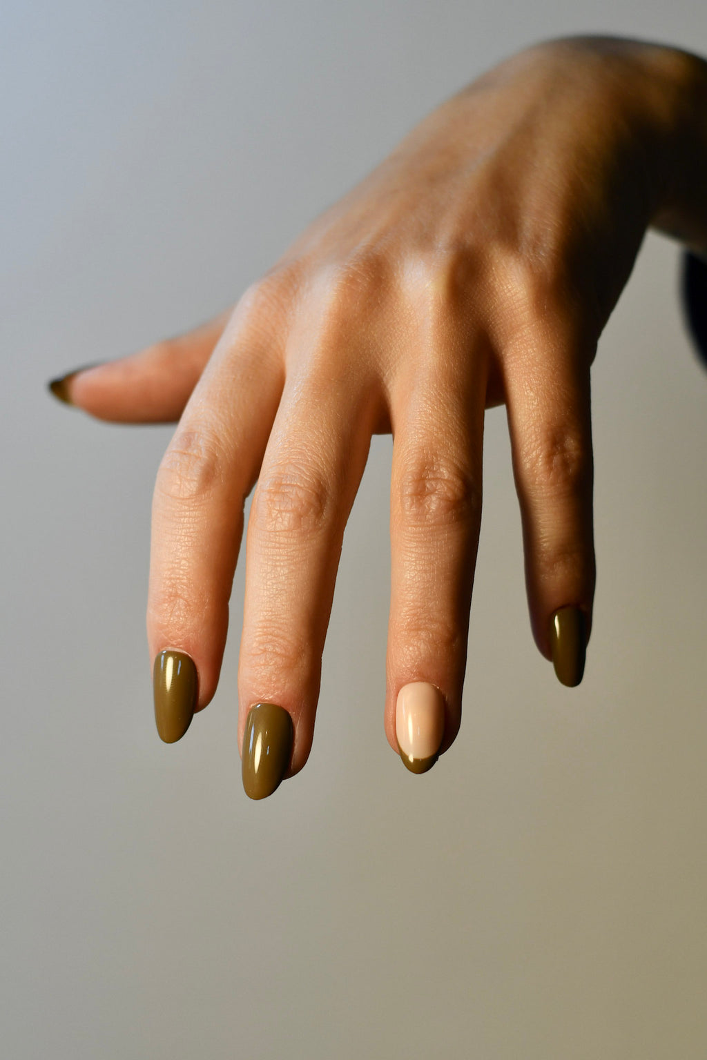 L’Intemporelle – French Manucure