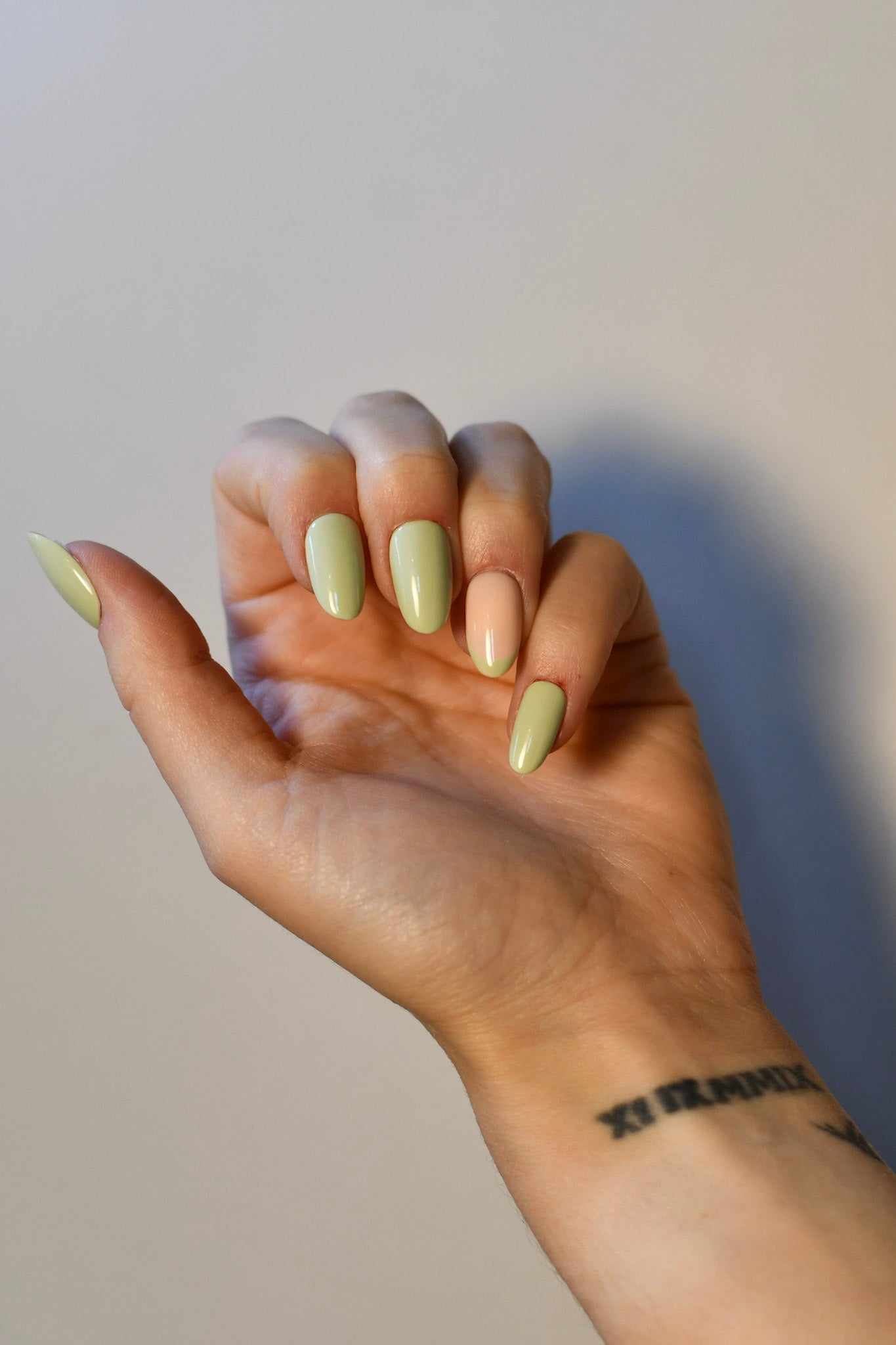 L’Intemporelle – French Manucure Charlotte G