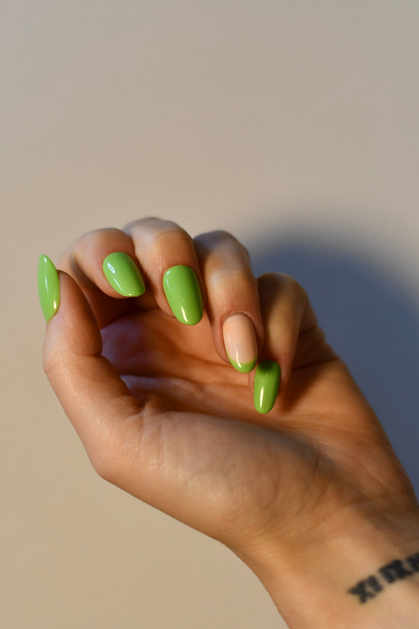 L’Intemporelle – French Manucure