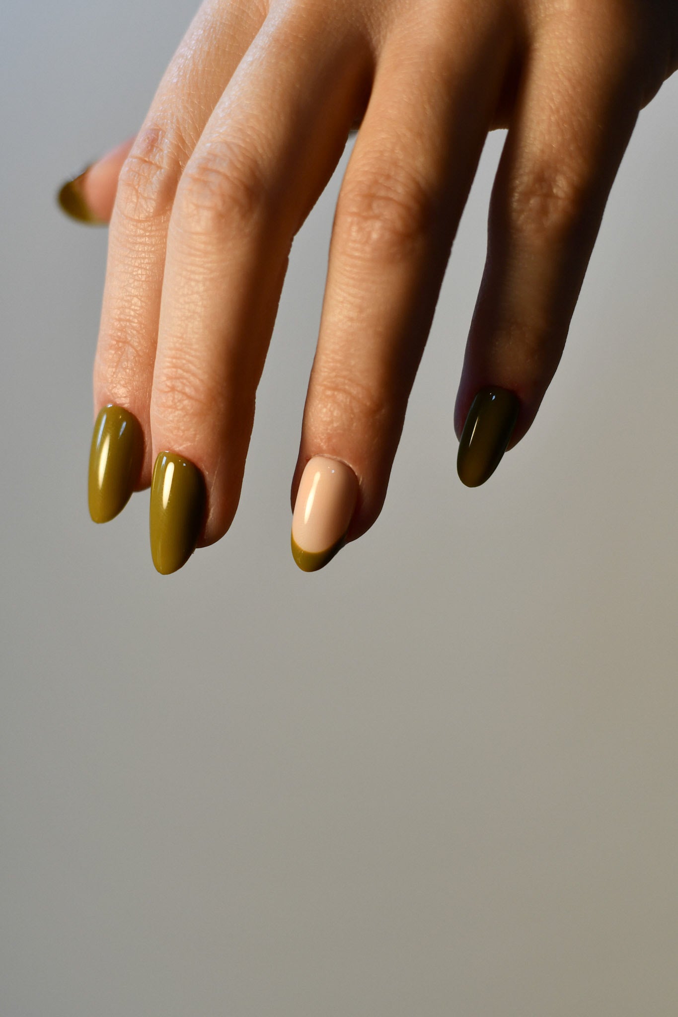 L’Intemporelle – French Manucure