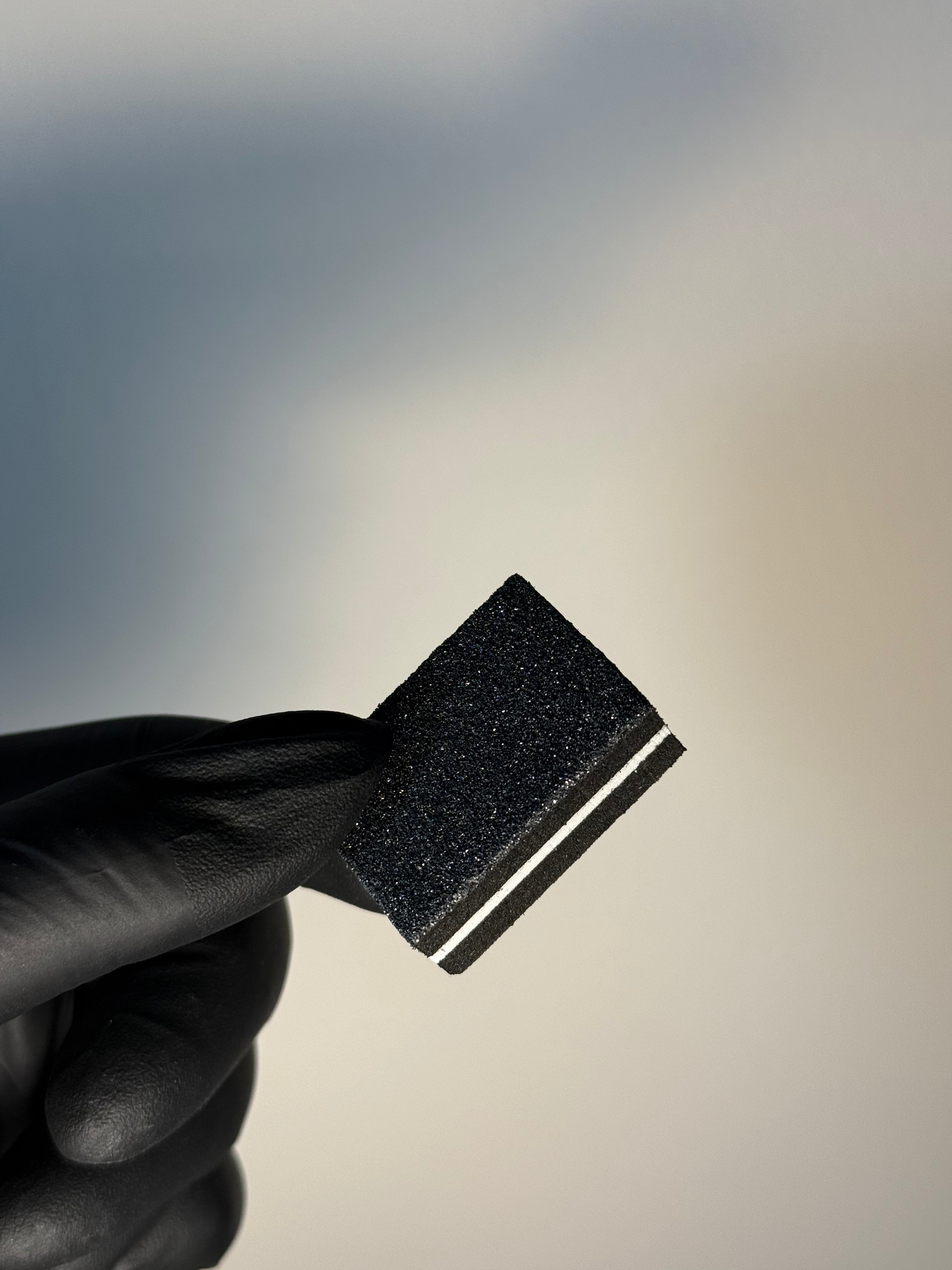 Buffer – Press-on Nails Charlotte G