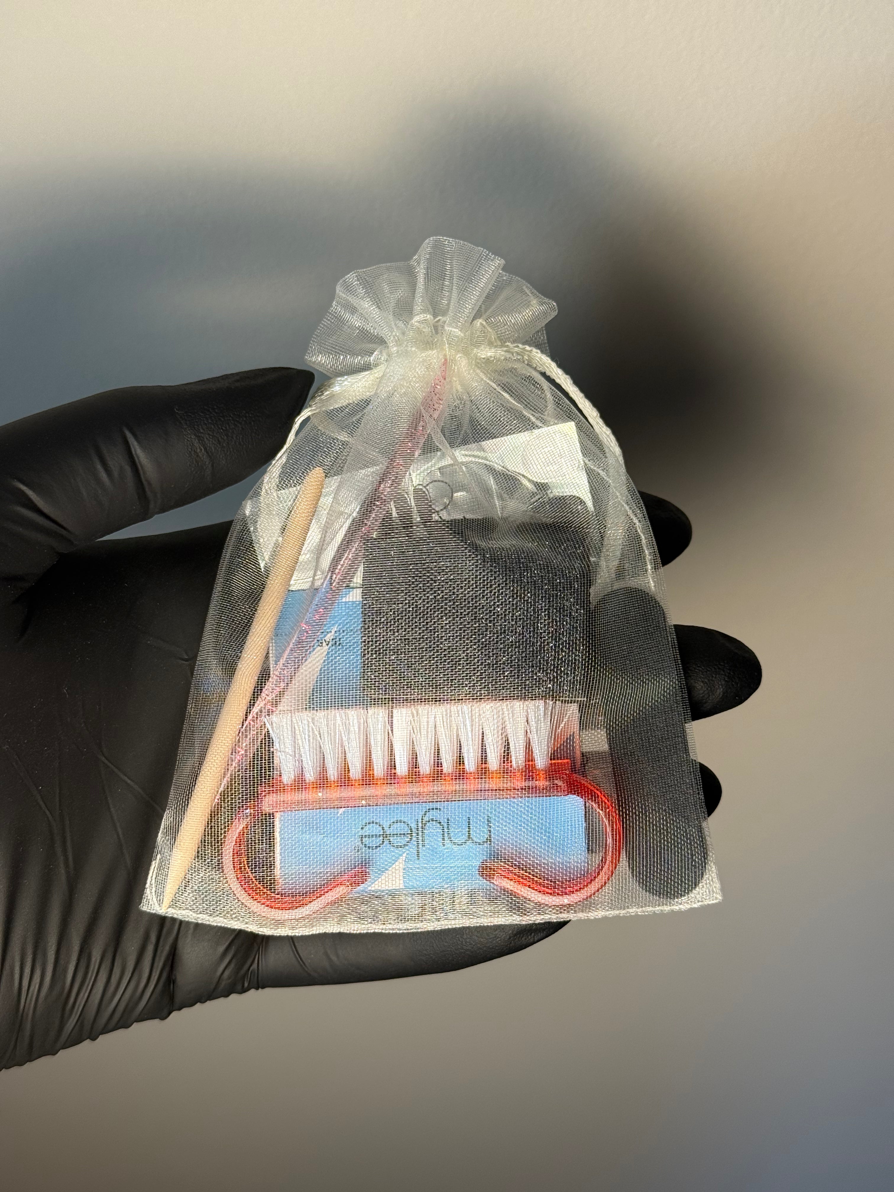 Kit d’Application – Press-on Nails Charlotte G